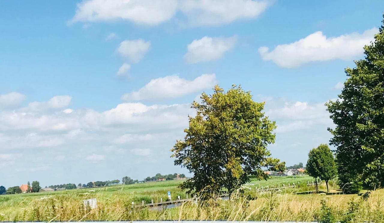 Vakantiehuis Tzummarum Villa Bagian luar foto